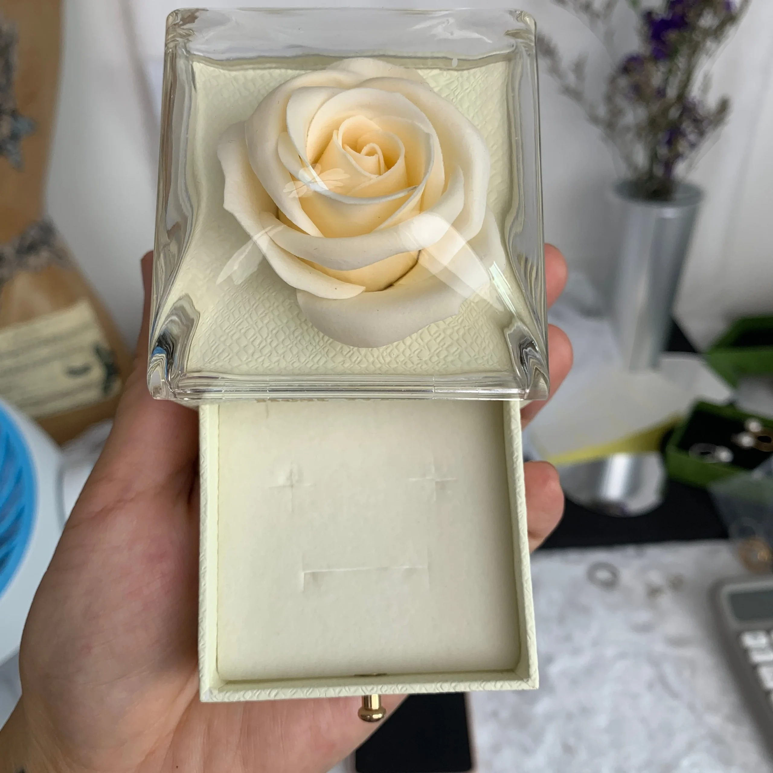 Charming Best Wishes Ring Gift Box with Elegant Rose (Only Box) - Image 7
